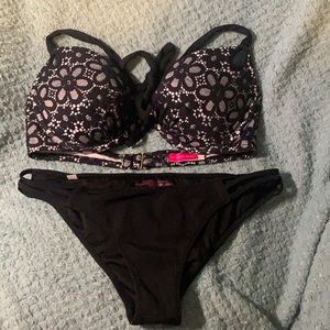 Lace top Victoria’s Secret swimsuit bikini